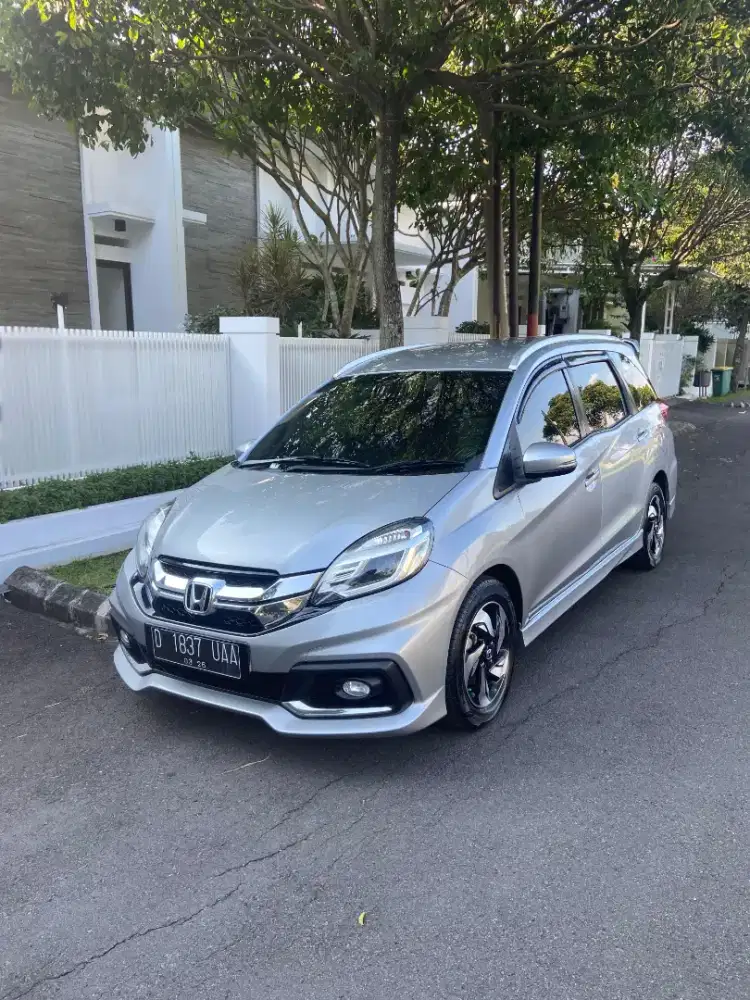 Mobilio 1.5 RS Manual