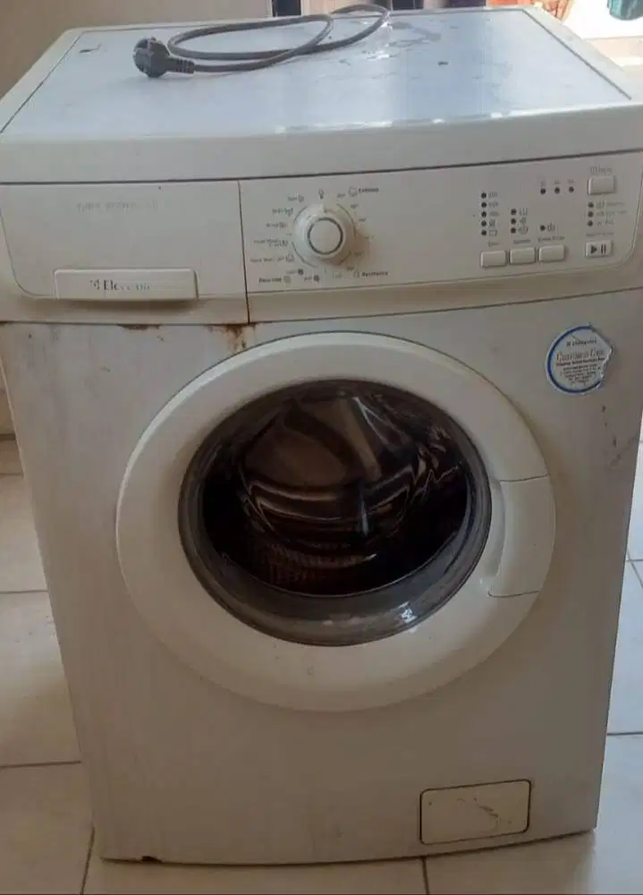 DIJUAL MESIN CUCI ELECTRULUX FRONT LOADING KAP. 8KG