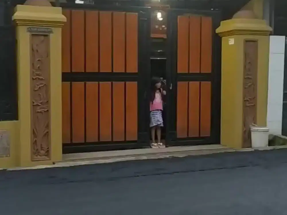 Dijual Rumah di Jl. Kamarung Cimahi, Pagar Penuh Lokasi Strategis