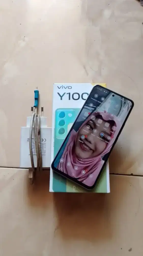 Jual hp vivo y100