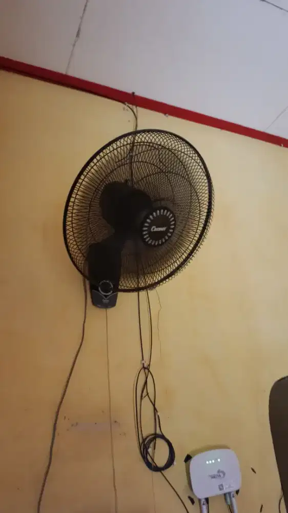 Lelang perabot rumah tangga