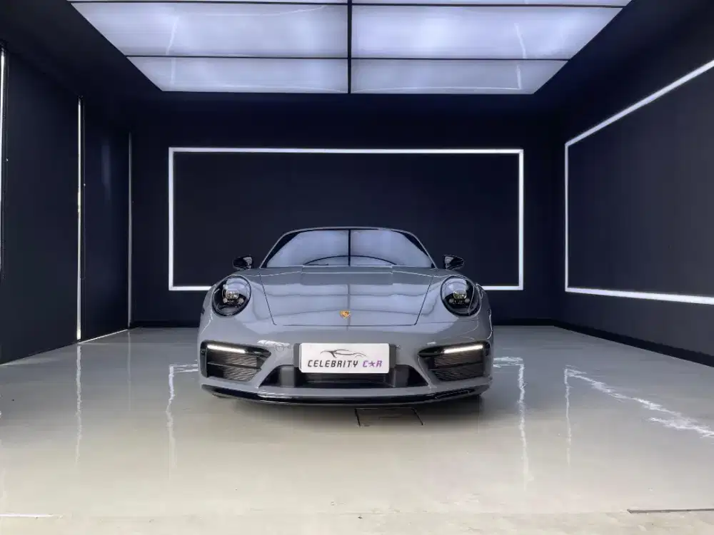 PORCSHE 911 TARGA 4 GTS