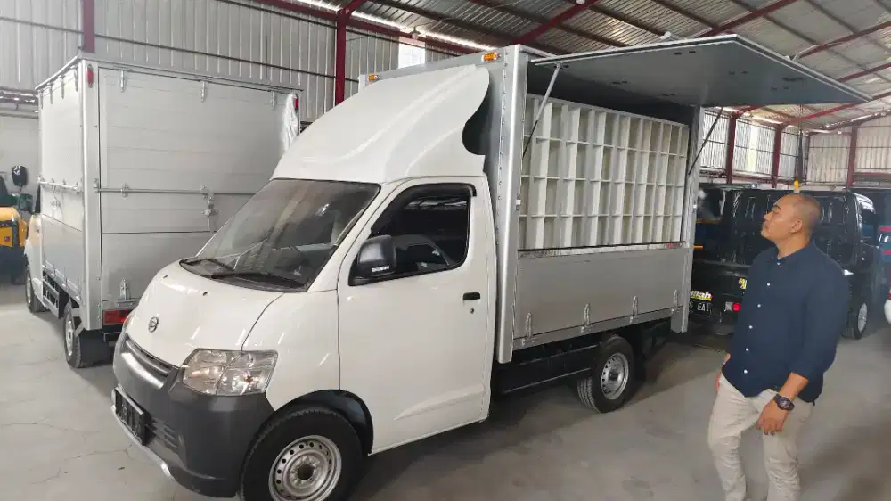 Gran Max Pick Up Box MBG