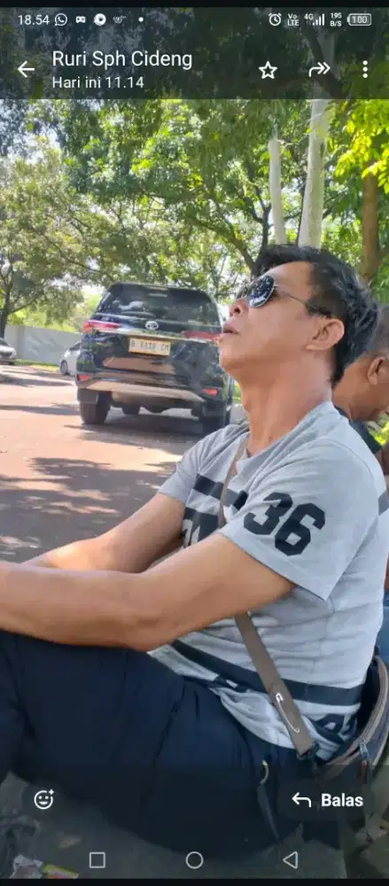 Cari pekerjaan driver panggilan atau urus taman