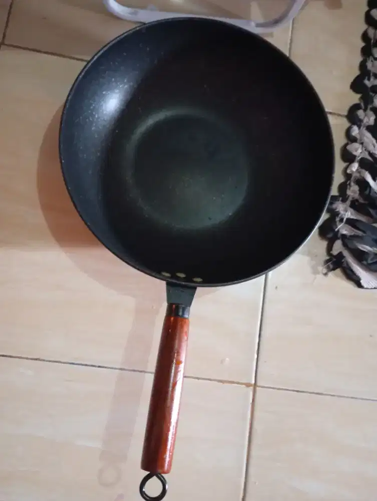 Wajan anti lengket jumbo merk TKIS
