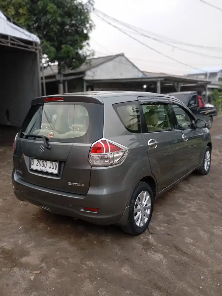 Suzuki Ertiga 2012 Bensin