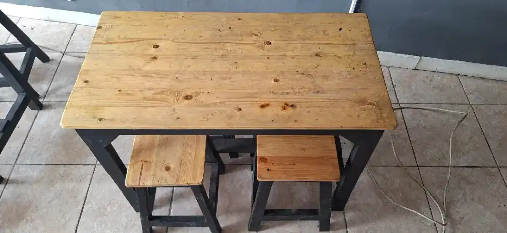 Meja Makan Set bekas warkop