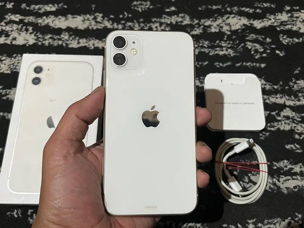 iPhone 11 128Gb White Resmi iBox Fullset Original No Minus Siap Pakai