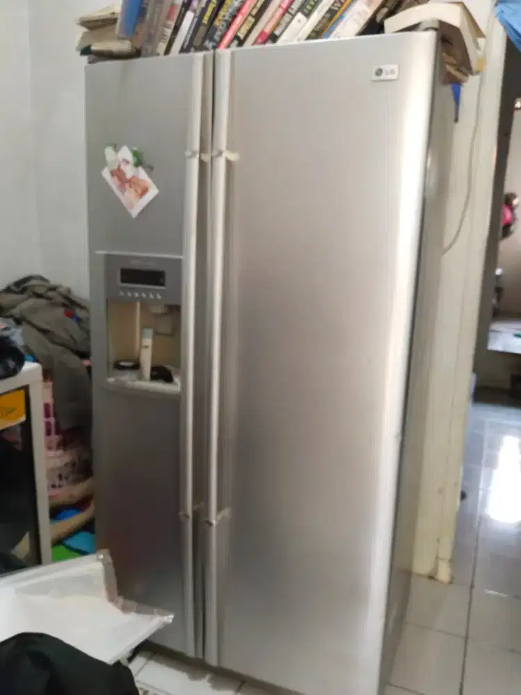 Dijual murah kulkas side by side