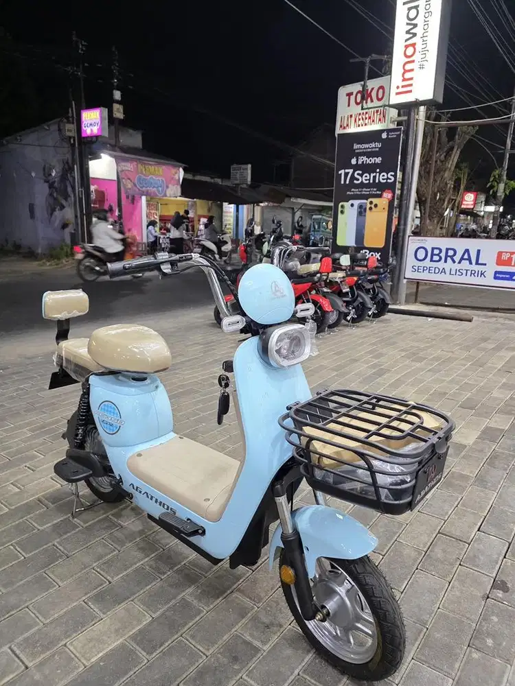SEPEDA LISTRIK AGHATOS CICILAN HANYA 300rban