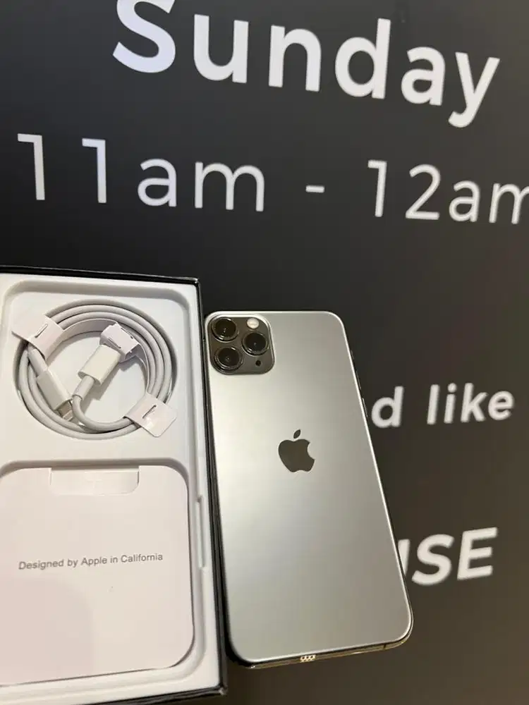 iphone 11 pro 256gb sembari masih baru