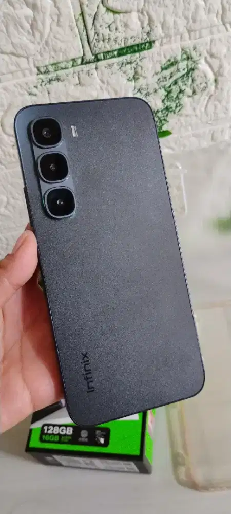 Infinix Hot 60 Pro Sleek Black RAM 128 GB / 8+8 GB Full Set NO MINUS