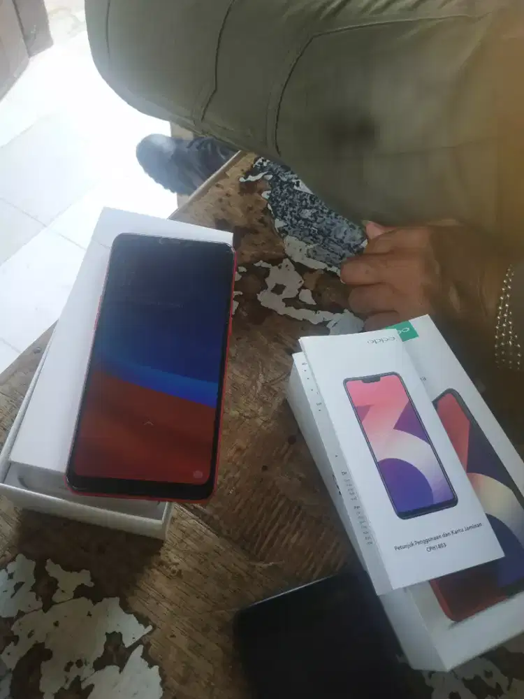 Oppo hp mulus tidak ad minus
