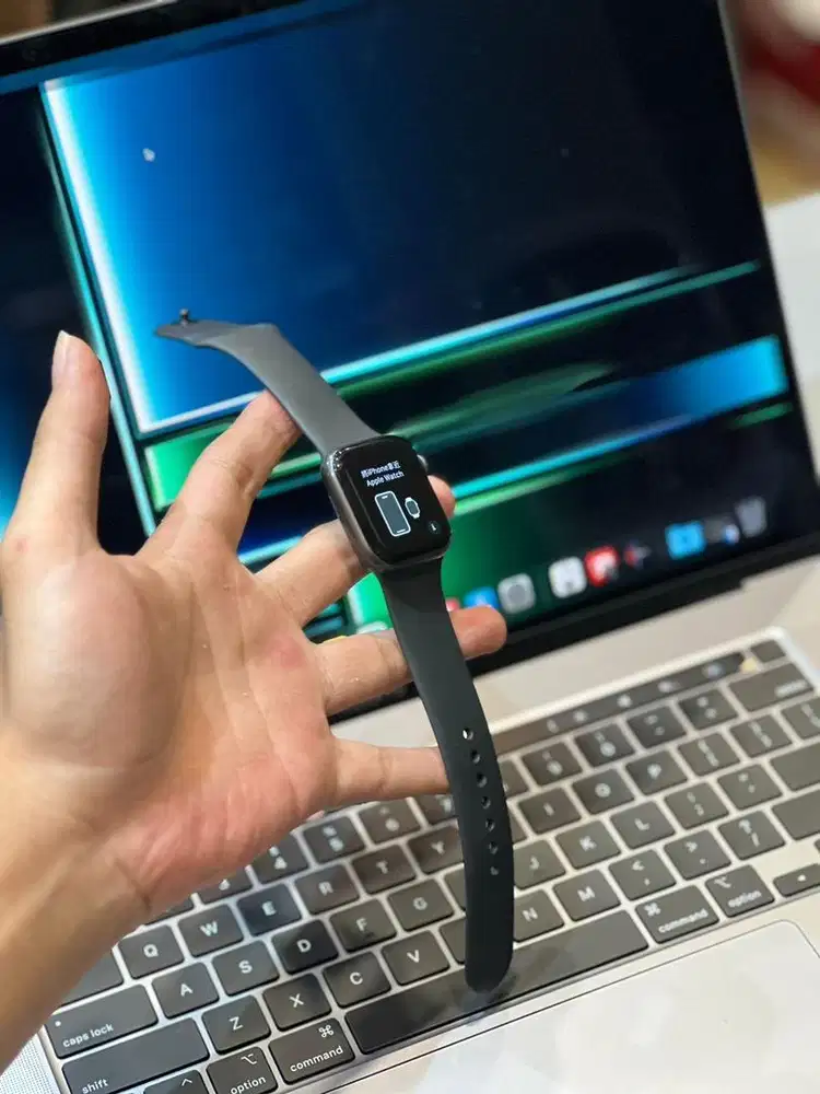 Second Apple watch Seri 5 40mm