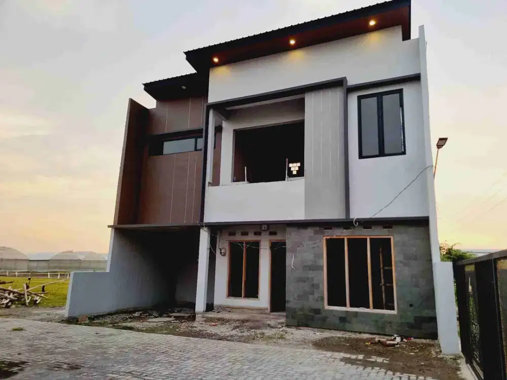 Rumah Modern Kekinian 2Lt di Cluster Tohudan Karanganyar