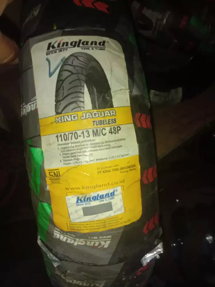 Ban motor x bengkel tutup
