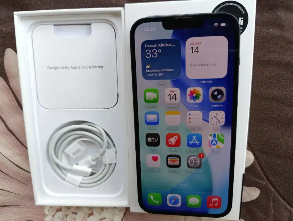 iPhone 13 128 GB iBox garansi