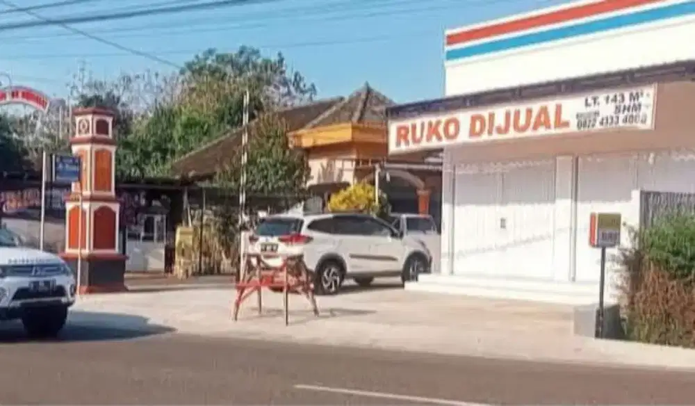 Ruko Jl Provinsi 5 km keselatan kota Karanganyar Lt 143