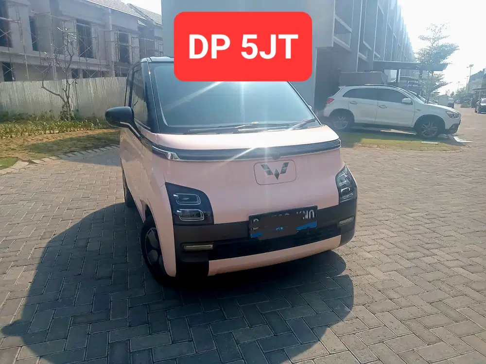 Wuling Air EV Long Range 300KM Pink 2023 Mulus