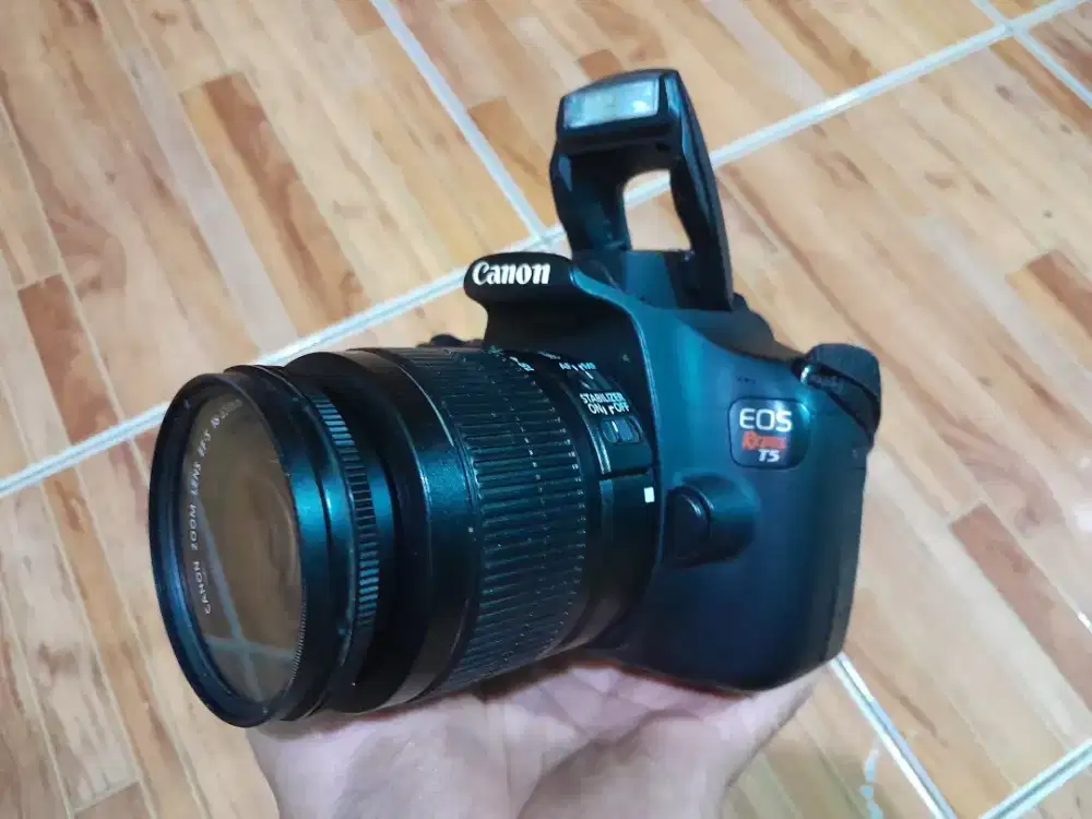 Kamera dslr Canon T5 / Canon 1200D