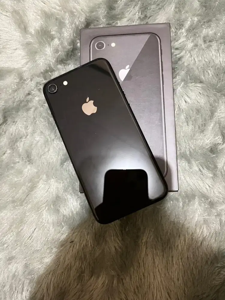 DIJUAL CEPAT! IPHONE 8/64 grey
