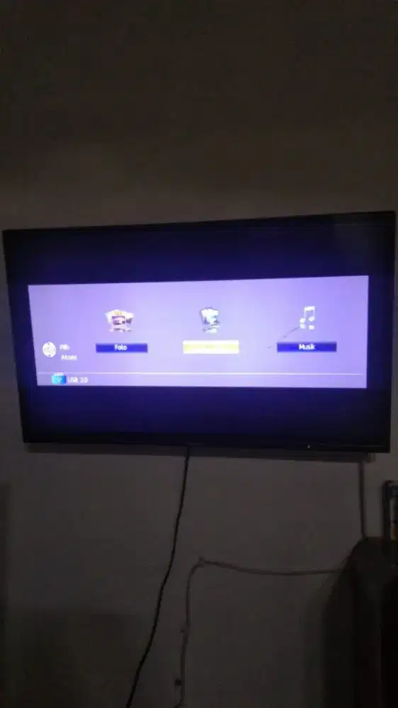 Di jual TV LED merk panasonic 32 inch..