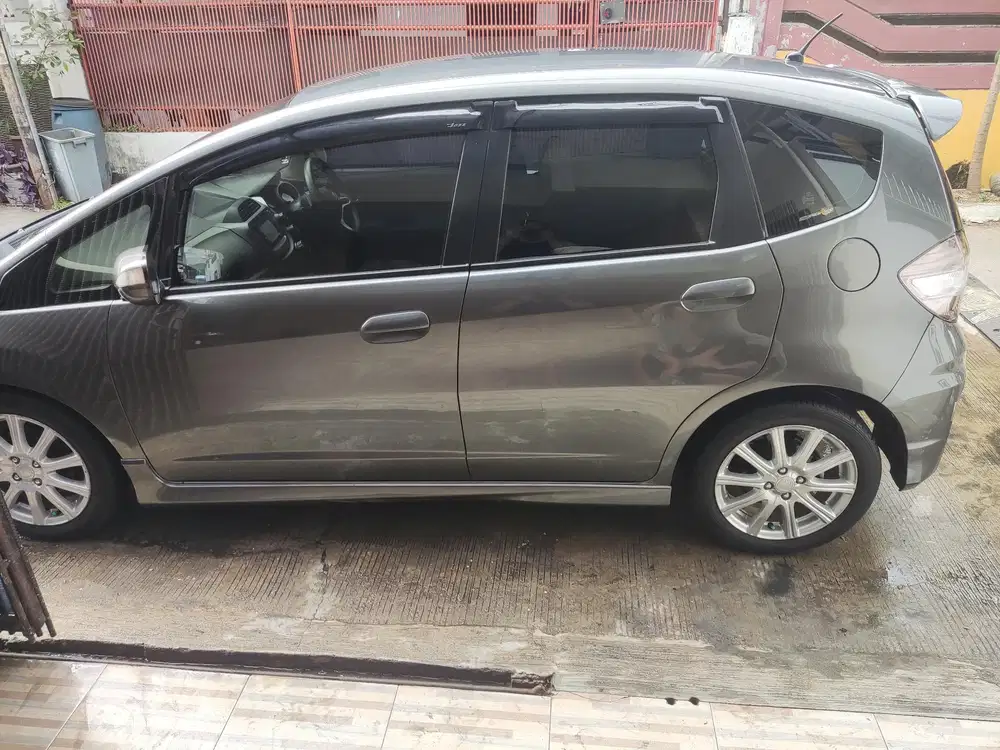 Honda Jazz RS At MMC FACELIFT thn.2013 warna grey