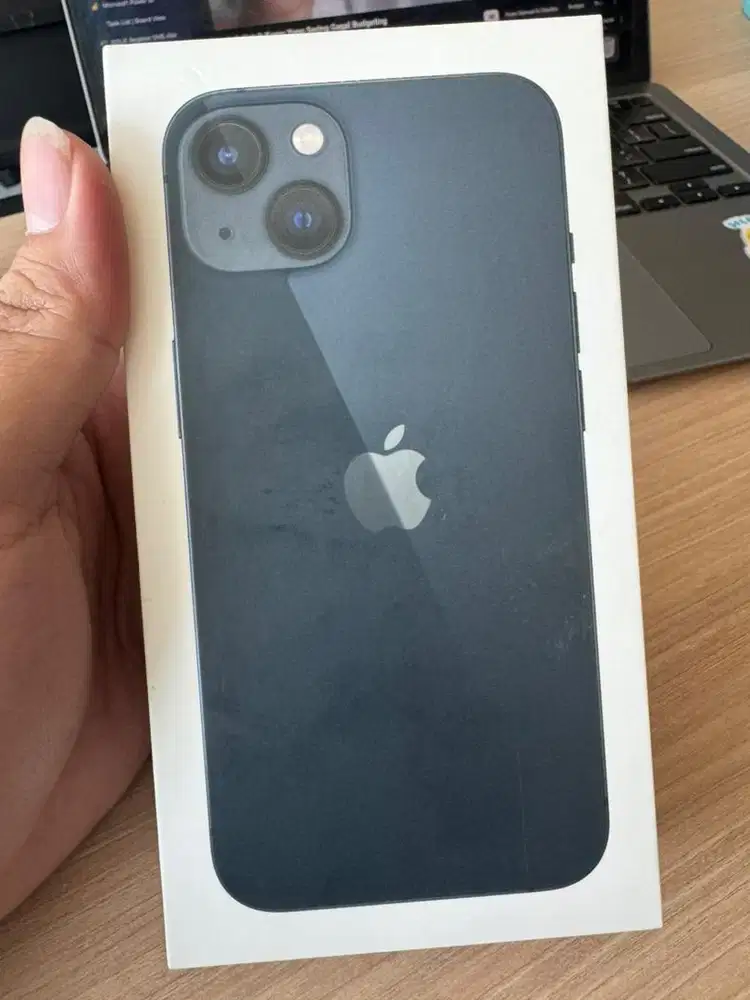 Iphone 13 128 GB - Hitam