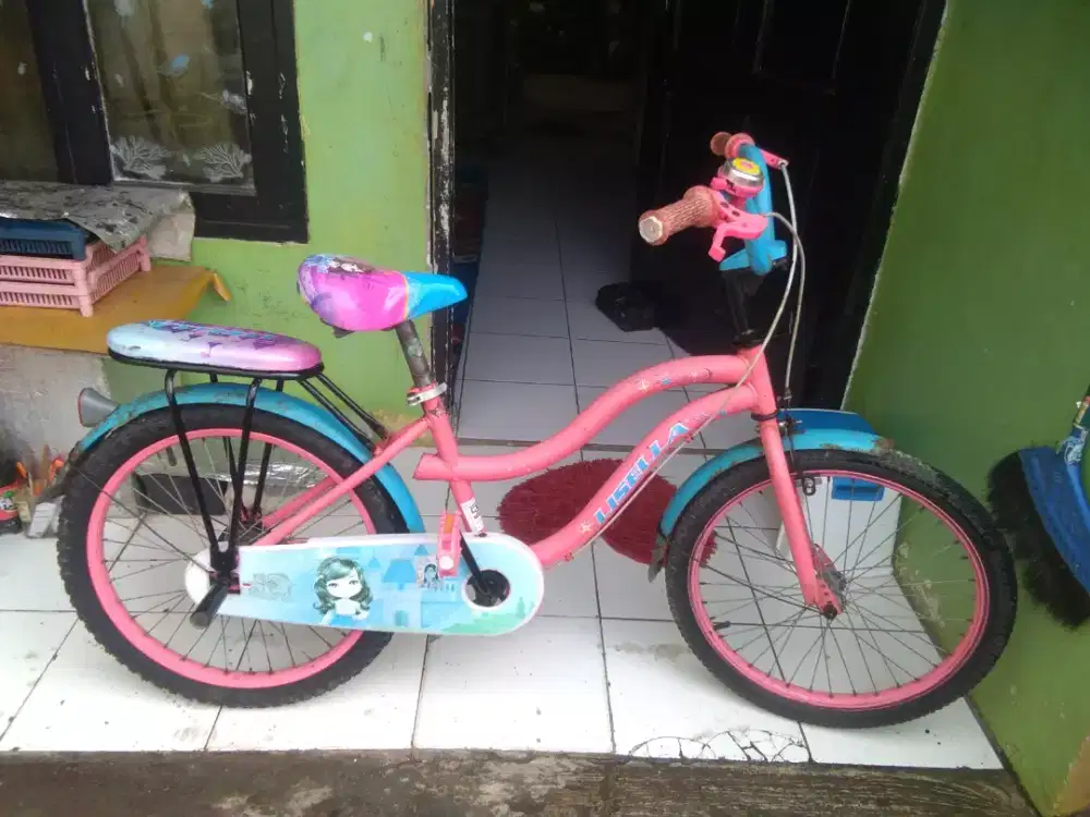 Sepeda mini anak ukuran 18.inch.