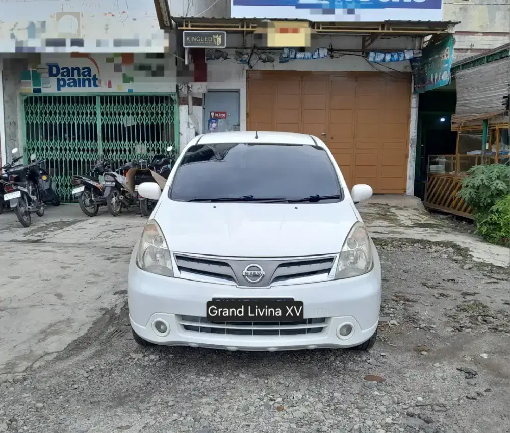 Grand Livina 1.5 XV AT
