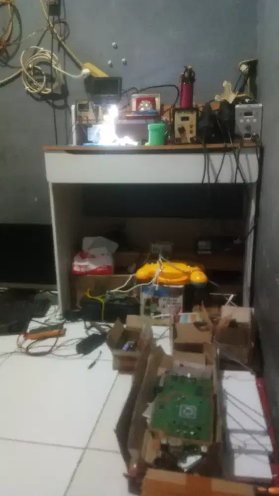 Terima service laptop,hp,komputer Dan eletronik.