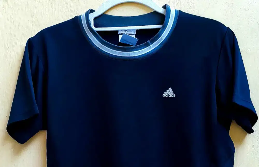 Adidas Clima Size S

100% Original