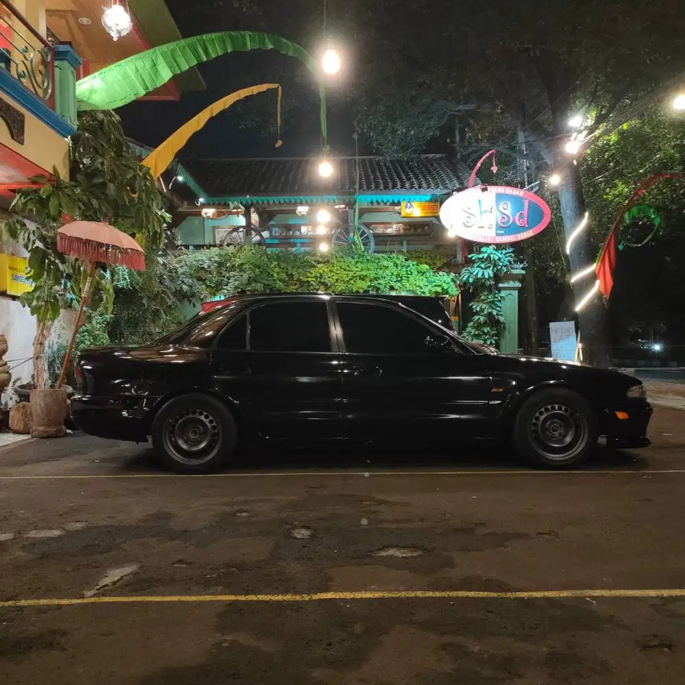 MITSUBISHI GALANT LELE VR-MPI 1997
