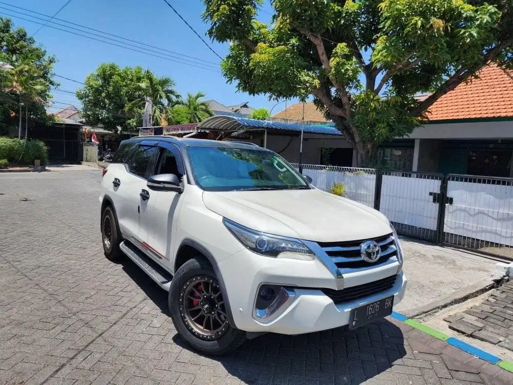 FORTUNER VRZ 2017 PUTIH DIESEL MATIC