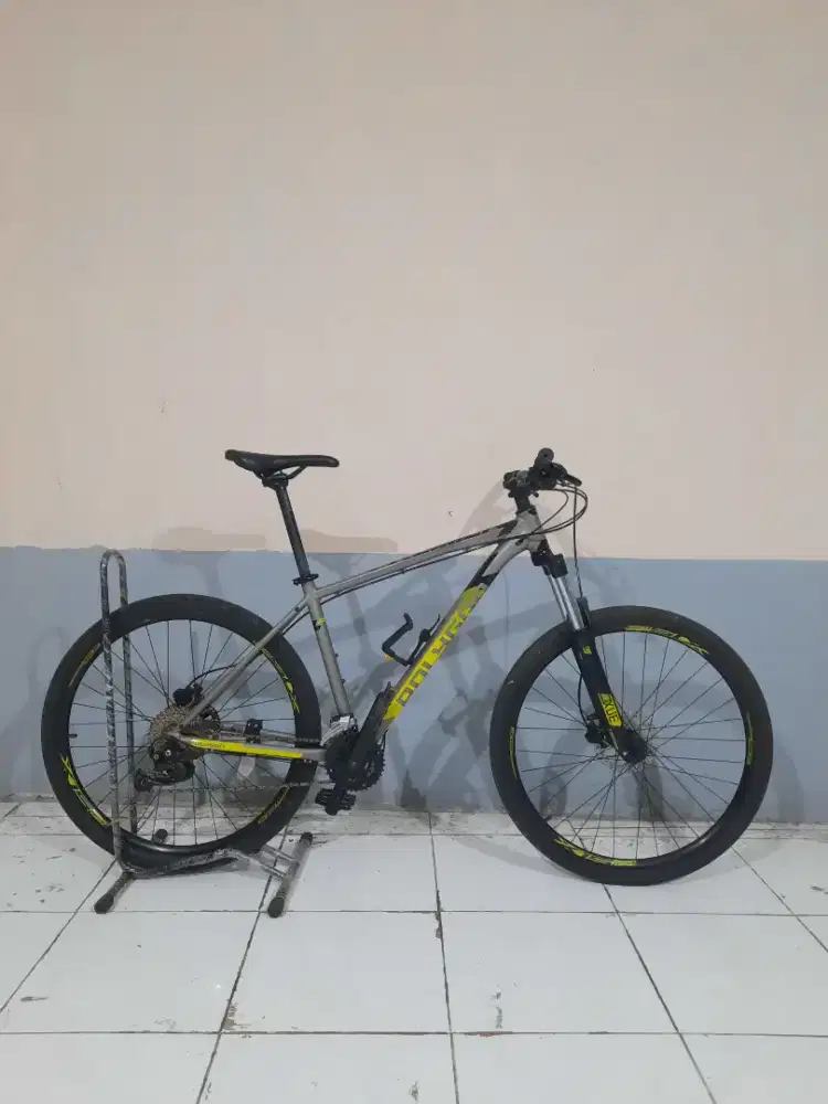 POLYGON PREMIER 5 TAHUN 2022