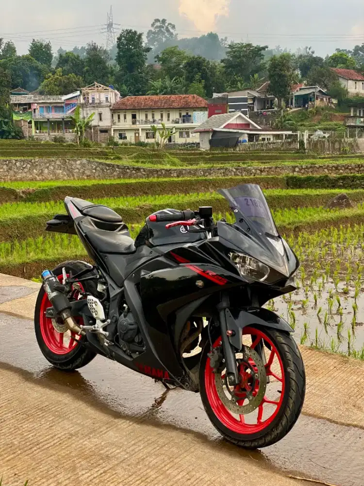 R25 TH 2014 HITAM