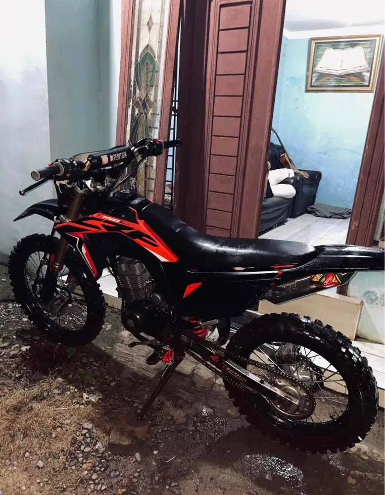 Kereta Crf 2017