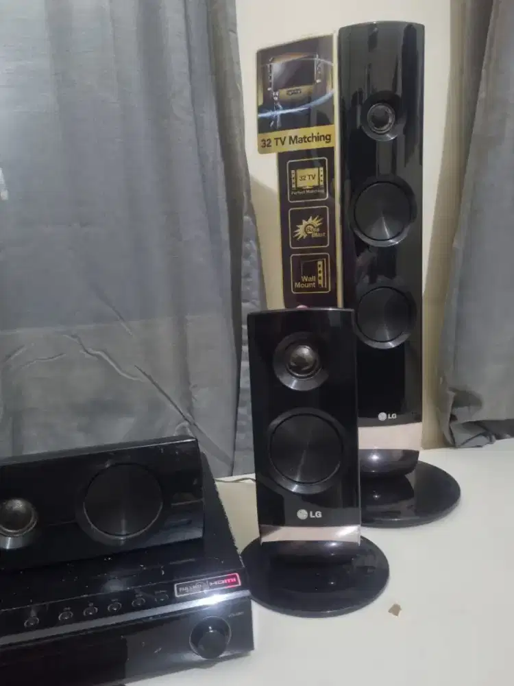 Home Theater LG HT806PM Speaker DVD