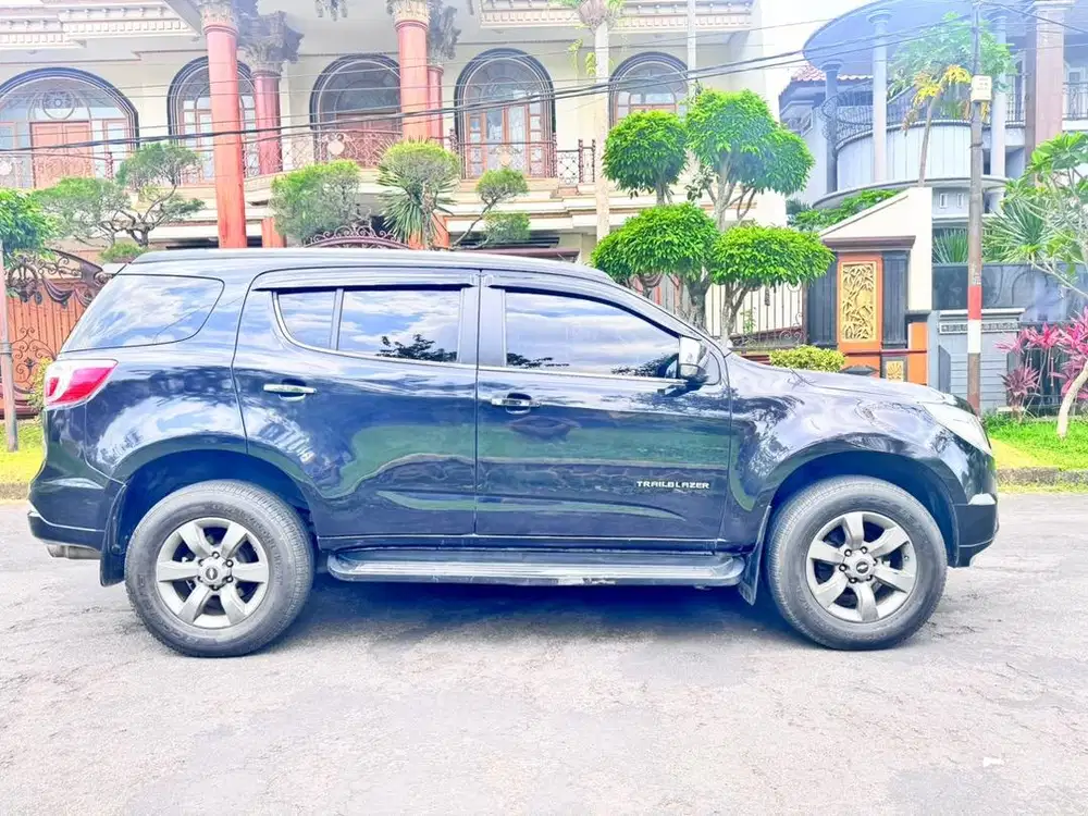 TRAILBLAZER 2.8 4x4 AT
