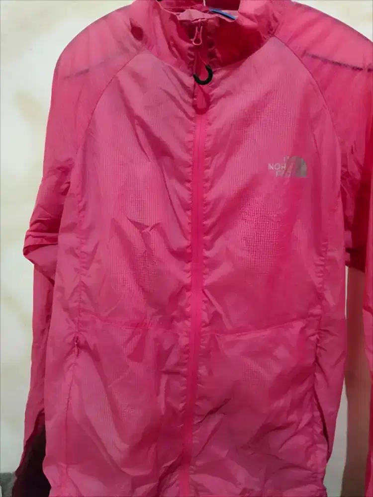 Jaket Running TNF