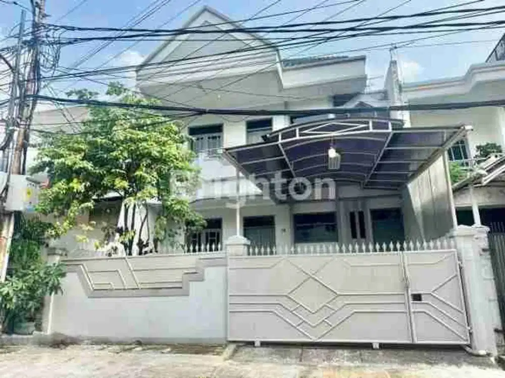 DI JUAL RUMAH CANTIK DI KELAPA GADING