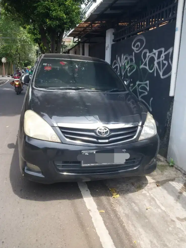 Mobil kijang innova