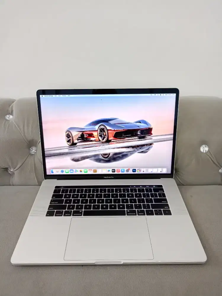 MACBOOK PRO TOUCHBAR 2018 15 INCH I7 16/512