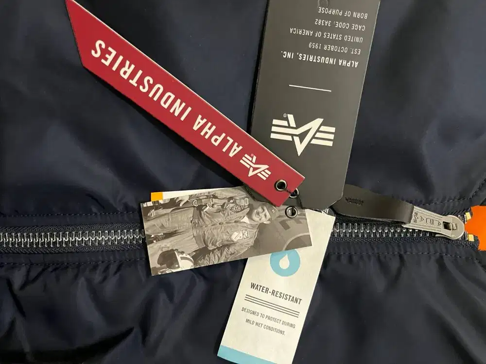 DIJUAL CEPAT DAN BARU BARU Jaket alpha. Ori dari USA