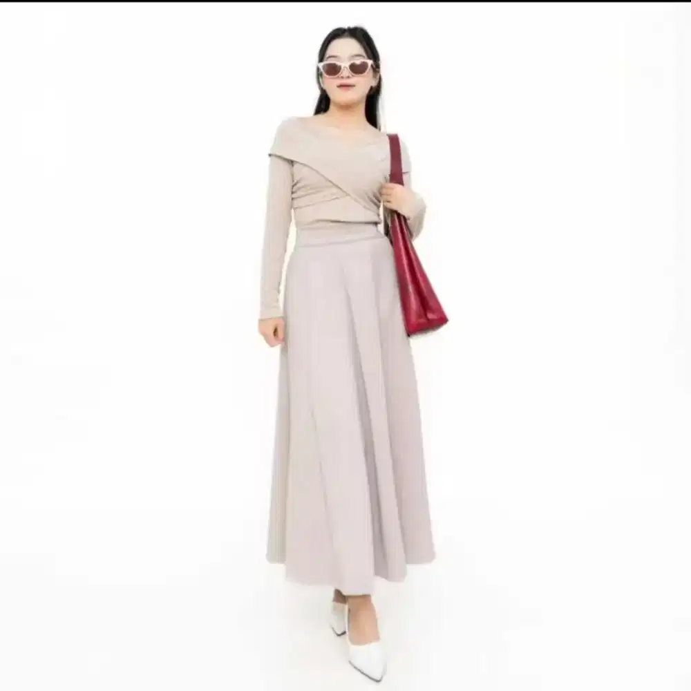 Rok Ivory Jumbo Korean LOOSE Skirt Rok Wanita Anti Kusut Polyester