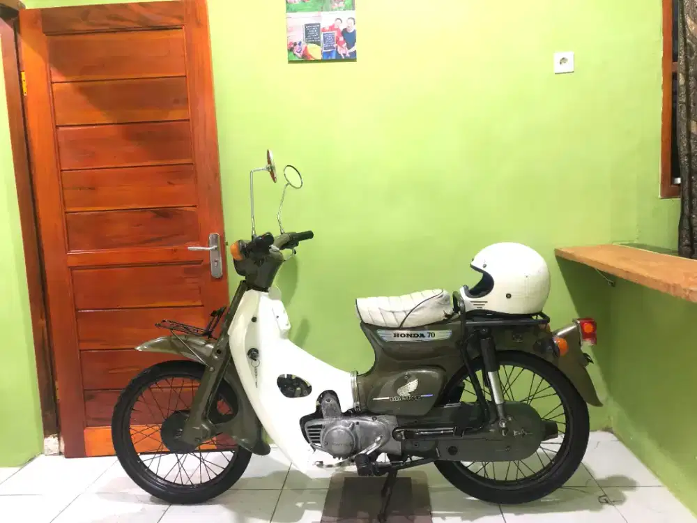 HONDA C70 1983 3 SPEED
