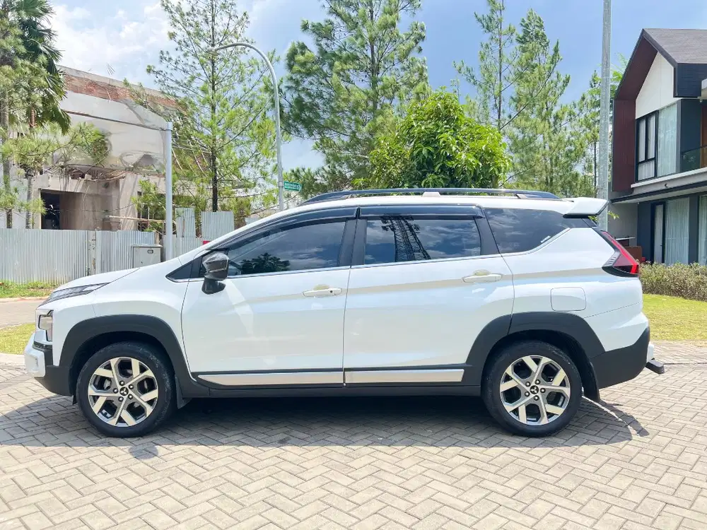 JUAL CEPAT ALL NEW Xpander Cross 2023 Matic Tipe Tertinggi.