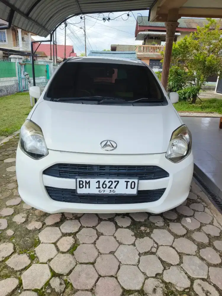 Dijual Daihatsu Ayla 2015