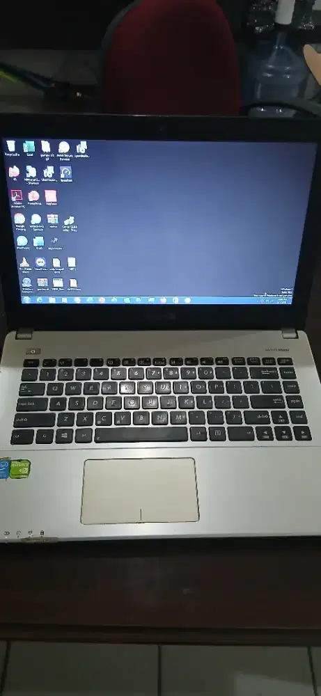 ASUS i5 -4200U CPU RAM 12