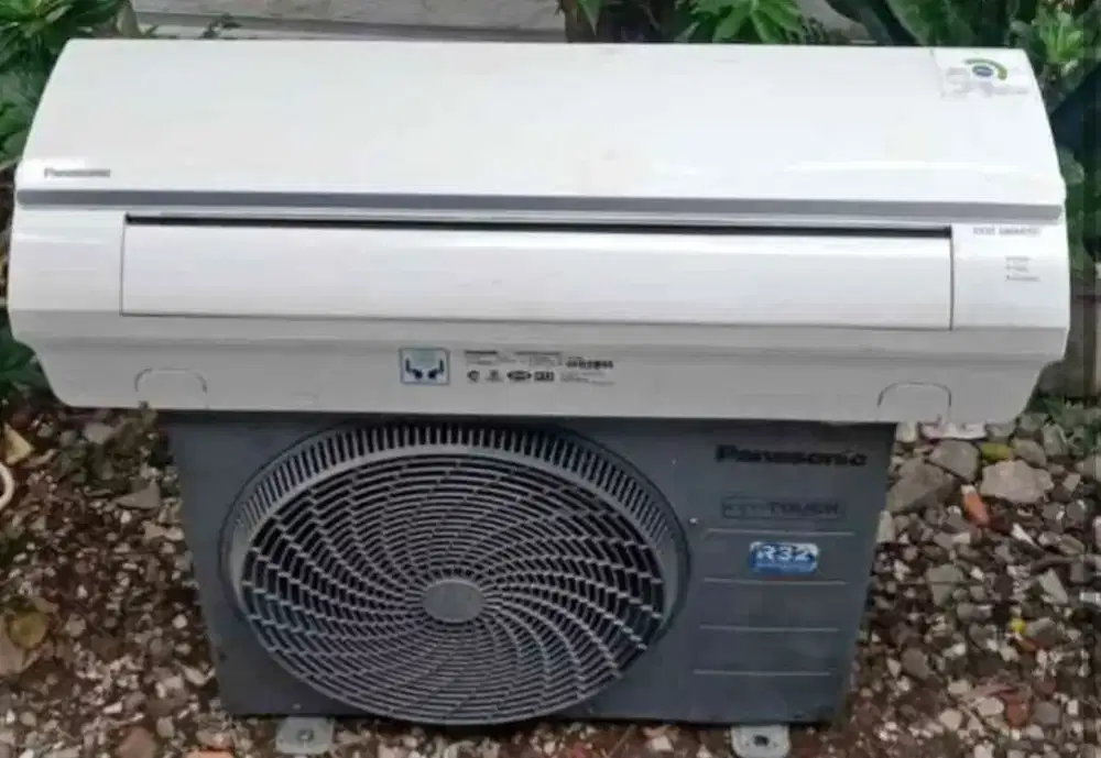 Jual ac panasonic 1 pk R32 lowwat 700 watt kondisi 95% ori semua